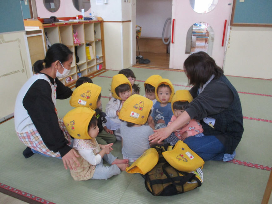 避難訓練（地震）の時の様子です！